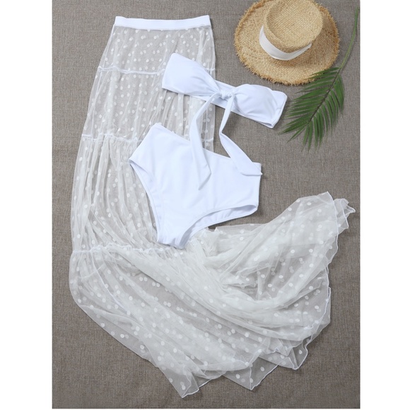 3 Piece Swimsuit Set in White - Picture 2 of 12